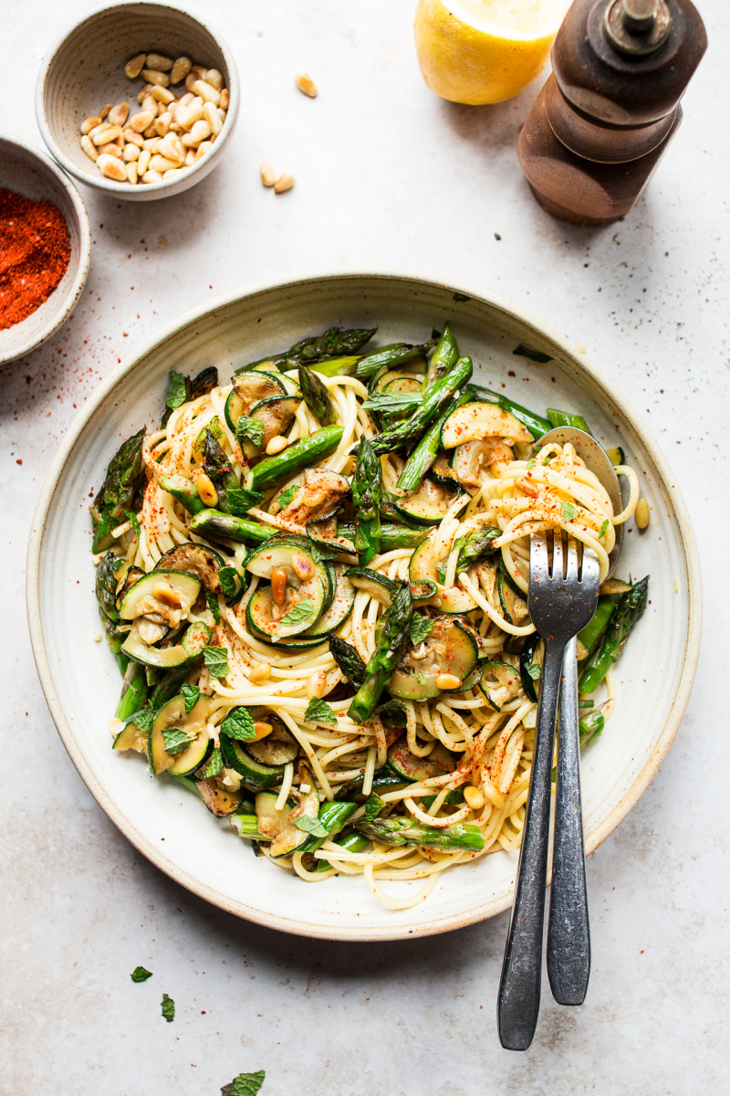 Asparagus and zucchini pasta - Lazy Cat Kitchen