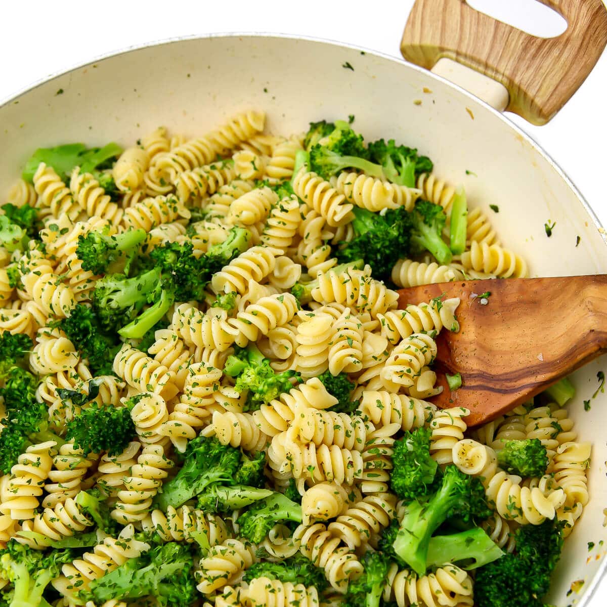 Vegan Broccoli Pasta - The Hidden Veggies